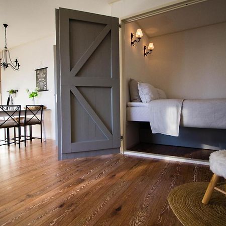 T'Hus Bed & Breakfast Katlijk Екстер'єр фото