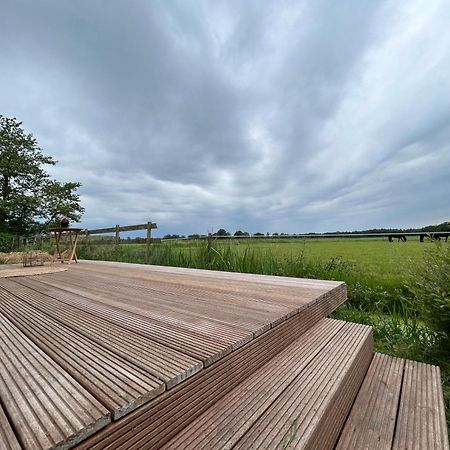 T'Hus Bed & Breakfast Katlijk Екстер'єр фото