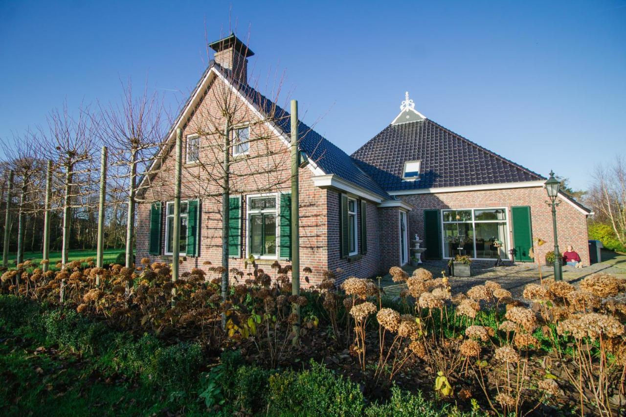 T'Hus Bed & Breakfast Katlijk Екстер'єр фото