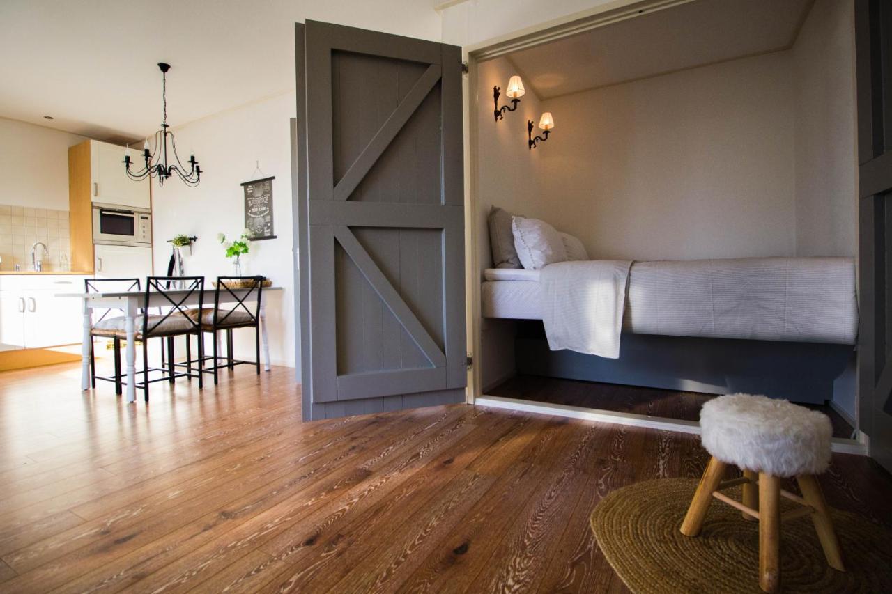 T'Hus Bed & Breakfast Katlijk Екстер'єр фото