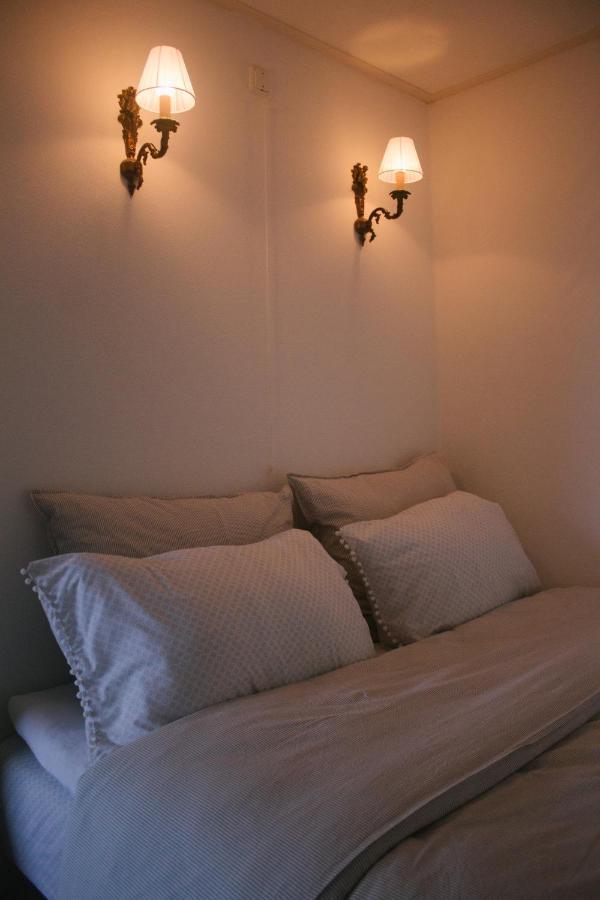 T'Hus Bed & Breakfast Katlijk Екстер'єр фото