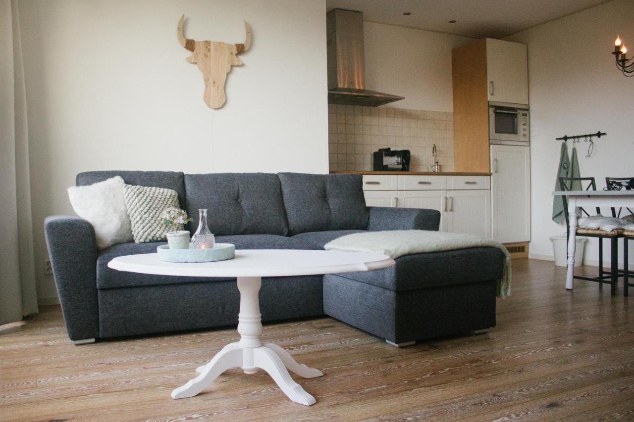 T'Hus Bed & Breakfast Katlijk Екстер'єр фото